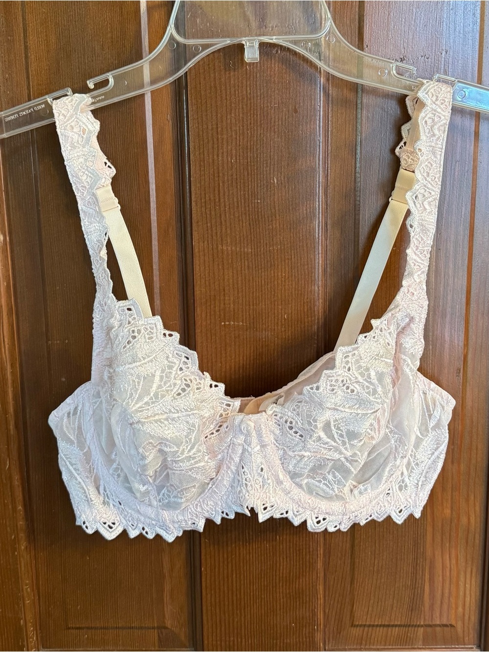 Bali Lace Underwire Bra in Light Pink and Cream